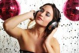 Musikalische Eleganz im Discoglanz