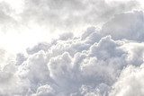 Sanfte Wolkenstimmung im Raum