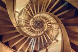 Spiralförmige Eleganz in warmem Licht