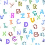 Verspieltes Alphabet in sanften Farben