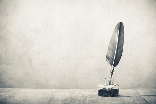 Eleganz des Schreibens in Monochrom