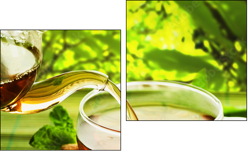Pouring Healthy Tea - Zweiteiliges Leinwandbild, Diptychon