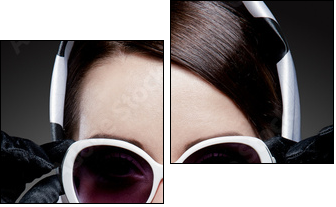 gorgeous caucasian brunette with sunglasses - Zweiteiliges Leinwandbild, Diptychon