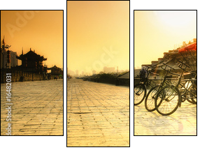 Xi'an / China  - Town wall with bicycles - Dreiteiliges Leinwandbild, Triptychon