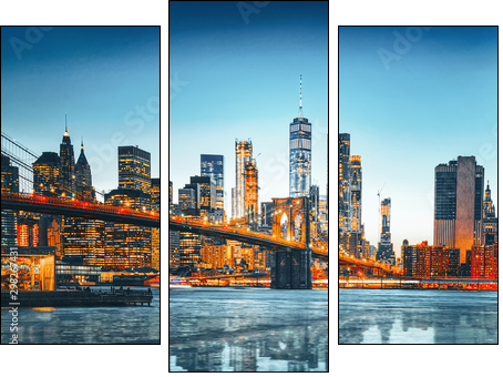 New York night view of the Lower Manhattan and the Brooklyn Bridge across the East River. - Dreiteiliges Leinwandbild, Triptychon