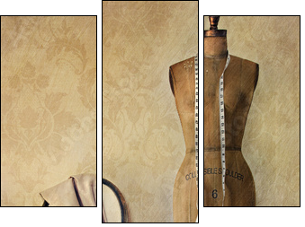 Antique dress form and chair with vintage feeling - Dreiteiliges Leinwandbild, Triptychon