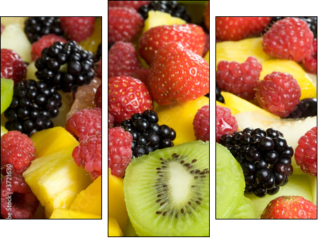 Delicious fruit salad served in a bowl - Dreiteiliges Leinwandbild, Triptychon