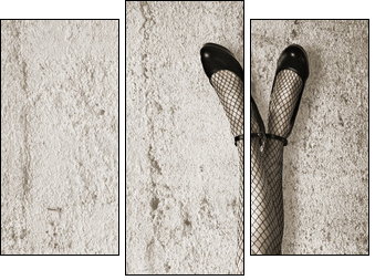 Young woman with long slim sexy legs - Dreiteiliges Leinwandbild, Triptychon