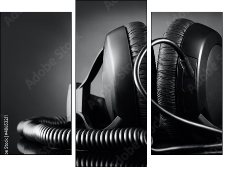 Modern headphones over dark background - Dreiteiliges Leinwandbild, Triptychon