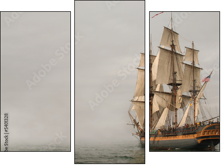 Vintage Frigate sailing into a fog bank - Dreiteiliges Leinwandbild, Triptychon