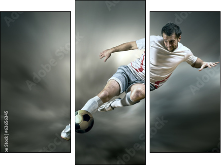 Football player with ball on field of stadium - Dreiteiliges Leinwandbild, Triptychon