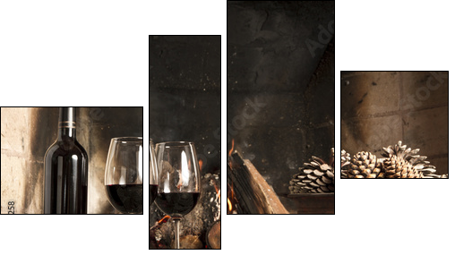 Copas de vino y botella de vino tinto, mano, brindis - Vierteiliges Leinwandbild, Viertychon