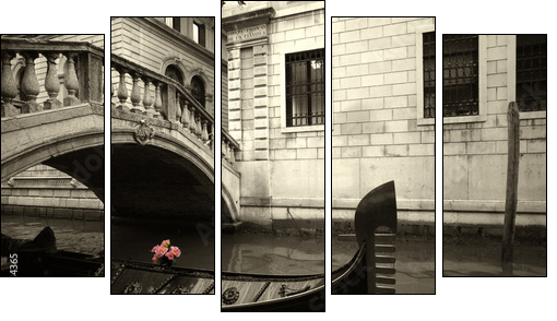 pink flowers and gondola - Fünfteiliges Leinwandbild, Pentaptychon