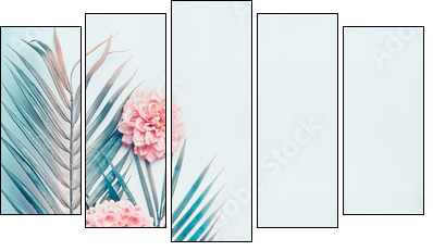 Creative layout with tropical palm leaves and pastel pink flowers on  turquoise blue desktop background, top view, place for text, vertical - Fünfteiliges Leinwandbild, Pentaptychon