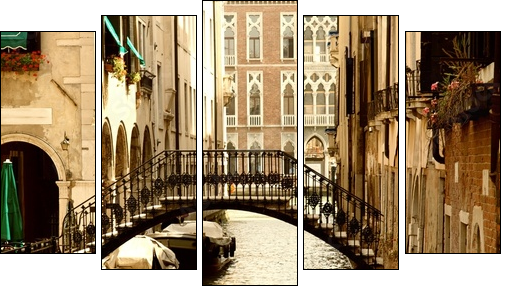Traditional Venice gandola ride - Fünfteiliges Leinwandbild, Pentaptychon
