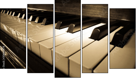 Close up shot of piano keyboard - Fünfteiliges Leinwandbild, Pentaptychon