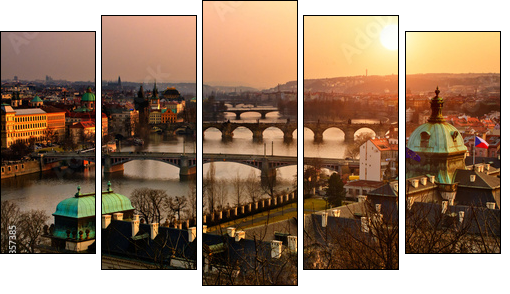 Panoramic view on Charles bridge and sunset Prague lights. - Fünfteiliges Leinwandbild, Pentaptychon
