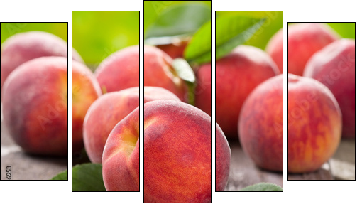 fresh peaches - Fünfteiliges Leinwandbild, Pentaptychon