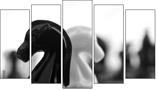 black and white knights - Fünfteiliges Leinwandbild, Pentaptychon